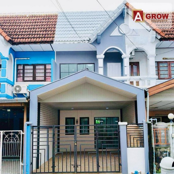 หมู่บ้านเสนาวิลล่า 3 คู้บอน27 หลังบ้านไม่ชนใคร รีโนเวททั้งหลัง พร้อมเข้าอยู่