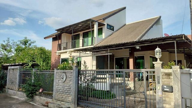 โซนฟ้าฮ่าม #อ.เมือง ให้เช่า 22,000 บาท/เดือน ขาย 6.9 ล้าน บ้านเดี่ยว 2 ชั้น #เฟอร์นิเจอร์ครบ #หิ้วกระเป๋าพร้อมเข้าอยู่ ไปสนามบิน 30 นาที