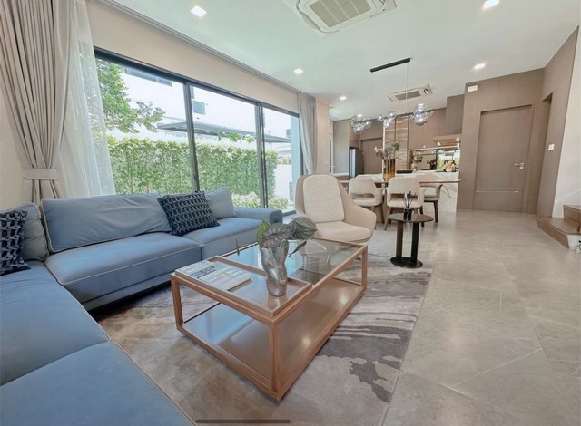 ขายบ้านเดี่ยว 2 ชั้น หมู่บ้านมัณฑนา กม.15 บางนา-ตราด 86 ตร.วา แบบ Premier ติดสโมสร เฟอร์ครบ พร้อมเข้าอยู่