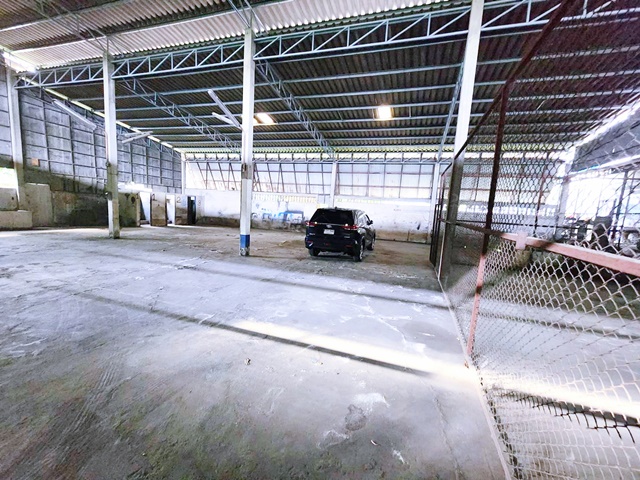 เข้าได้ สะพานสูง ถูกที่สุดในโลก ตรม.ละ 60-75 บาท 10ล้อ  MRT น้อมเกล้า รถไฟฟ้าสีส้ม 430ม.   216-430 ตรม.   แจส กรีนวิลเลจ รามคำแหง 1 กม.