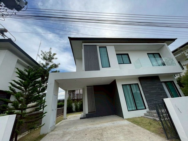 บ้านเดี่ยวหรู 2 ชั้น สไตล์โมเดิร์น พร้อมเข้าอยู่ โซนสันทราย 