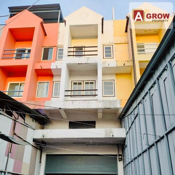 ให้เช่าทาวน์เฮ้าส์ 3 ชั้น ย่านบางพลี ซอยบางปลา 2 ทำเลดีอยู่ตรงข้ามกับ DIY