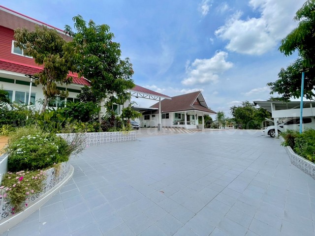 บ้านเดี่ยว 595 ตารางวา ถนนเลียบคลองสอง คลองหลวง คลองสอง ปทุมธานี