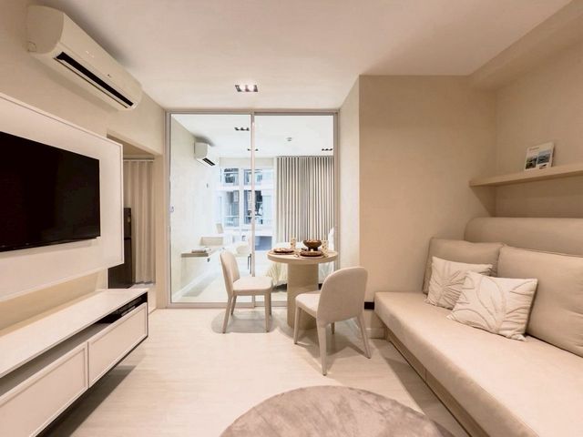 วันพลัสคลองชล3 ขายเพียง 2.39 ล้าน 30.49 ตรม. #รีโนเวทใหม่  ทำเลเดี ใจกลางเมือง พร้อมอยู่ เดินทางสะดวก ปล่อยเช่าง่าย เหมาะแก่การลงทุน