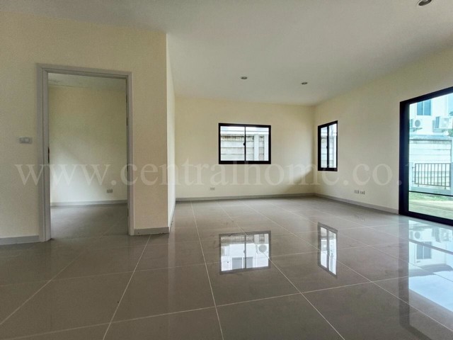 ลดราคา ทาวน์เฮ้าส์ เดอะ แพลนท์ สุขุมวิท - บางปู หลังริม