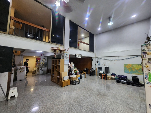 ให้เช่า อาคารพาณิชย์ 4 ชั้น 2 ห้อง ติดกัน เข้าซอยพญานาค เพียง 150 เมตร ใกล้ BTS ราชเทวี เหมาะเปิดสำนักงาน ร้านอาหาร โฮสเทล หรือทำการค้า