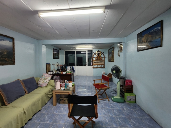 ขายอาคารพาณิชย์  หลังมุม 3.5 ชั้น 2 ห้องตีทะลุ ซอยพระยามนธาตุ ใกล้เซ็นทรัลพระราม 2 เหมาะทำโรงงาน เปิดสำนักงาน