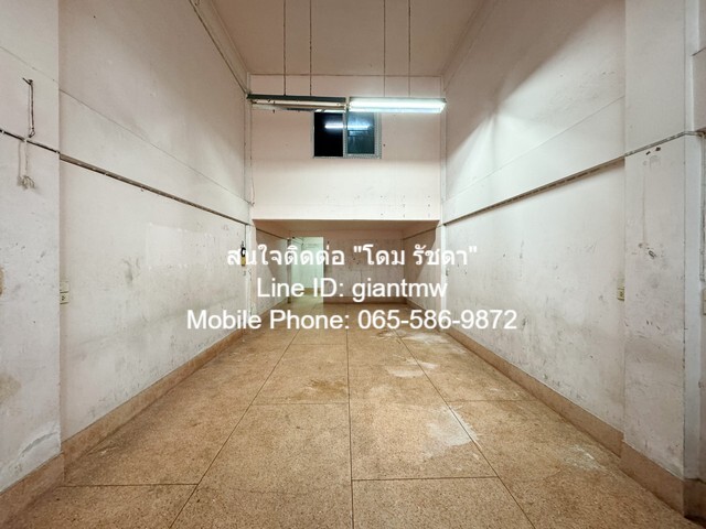 รหัส:  DSL-368 ขายด่วน! อาคารพาณิชย์ ขายตึกแถว 4.5 ชั้น ซอยเพชรเกษม 42 ใกล้ MRT-บางหว้า 3300000 thb 8 ห้องนอน พื้นที่ =  32 SQ.WA ใกล้ ห่างสถานี MRT-บางหว้า 1.6 กม. และสามารถใช้เส้นทางเข้าออกได้หลายเส้นทาง เช่น ทางถนนเพชรเกษม หรือทางถนนราชพฤกษ์ โครตถ