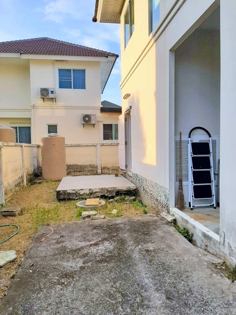 วิวสวน ฟอร์ครบ ตลาดมีนบุรี 1 2.4 กม. 2 น้ำ ให้เช่าบ้านเดี่ยว 2 ชั้น  ม.เกษมบัณฑิต ร่มเกล้า 1.7 กม. 3 นอน ถ.รามคำแหง ร่มเกล้า แยก-ลาดบัวขาว