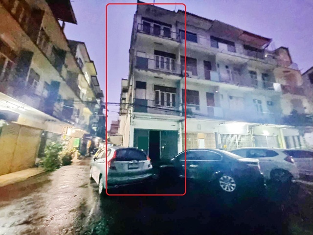 ถนนข้าวสาร กรุงเกษม 6นอน  MRTวัดมังกร 3.3 กม. ให้เช่าอาคาร 5ชั้น หัวมุม 18ตร.วา. 308 ตร.ม. 3 น้ำ เทเวศร์  สามเสน สะพานพระราม8 450ม.  