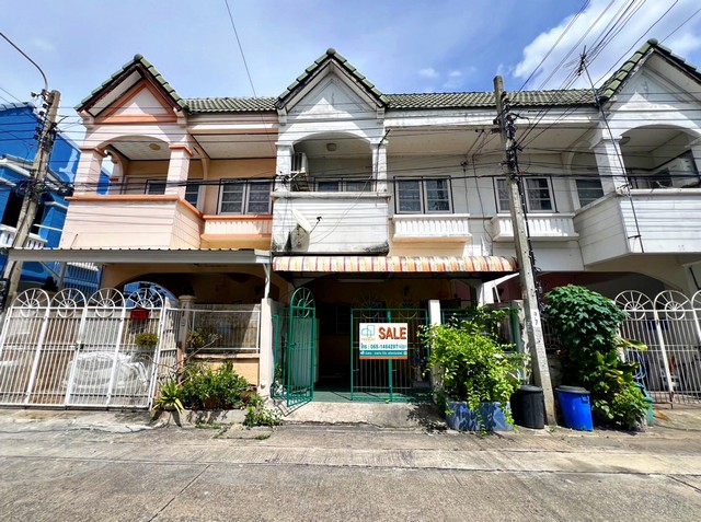 ขายทาวน์เฮ้าส์ 2 ชั้น หมู่บ้านบัวทองธานี ติดถนนกาญจนาภิเษก บางบัวทอง นนทบุรี  