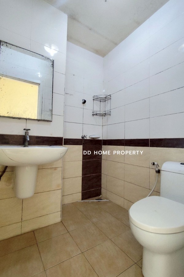 ขายหมู่บ้านกัสโต้​ ท่าน้ำนนท์-พระราม5 ถนนเมน หน้าสวน (DD002139)