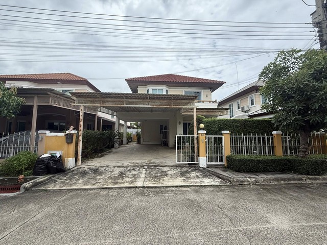 ขายถูกบ้านเดี่ยว 2 ชั้น หมู่บ้าน ชวนชื่นกรีนบาวด์ กรุงเทพ-ปทุม ขนาด 56.4 ตรว. 3 นอน 3 น้ำ บ้านสวย  ใกล้เซ็นทรัล แจ้งวัฒนะ