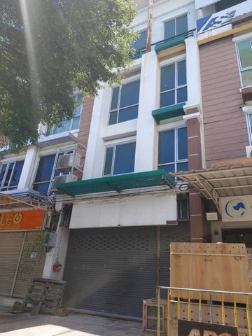 อาคารพาณิชย์3ชั้นให้เช่า โครงการ RK Office Park ร่มเกล้า ลาดกระบัง