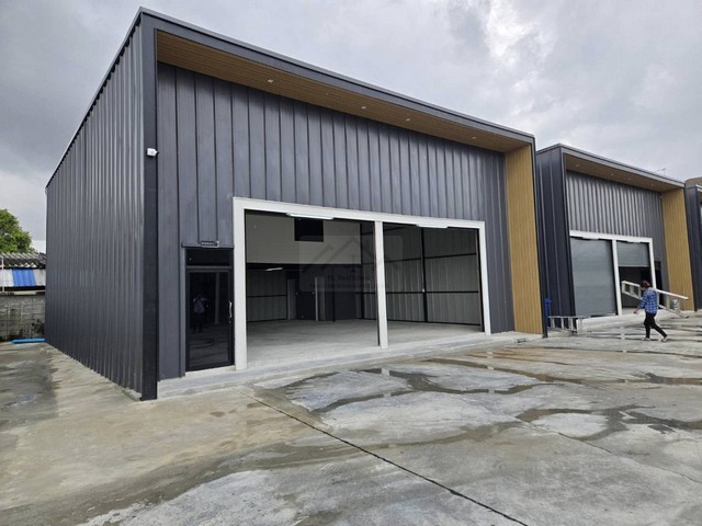 ให้เช่าโกดัง พร้อมออฟฟิศ มี 2 ชั้น 192 ตรม อ่อนนุช 39 ศรีนครินทร์24 เหมาะทำ cafe,studio,สำนักงาน ใกล้รถไฟฟ้าสีเหลือง