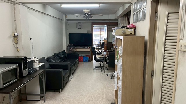 ขาย / เช่า อาคารพาณิชย์ 5 ชั้น ทำเลทองติดถนนพระราม 2 ซอย 7 ใจกลางแหล่งชุมชนหน้าตลาดโอ๋เอ๋