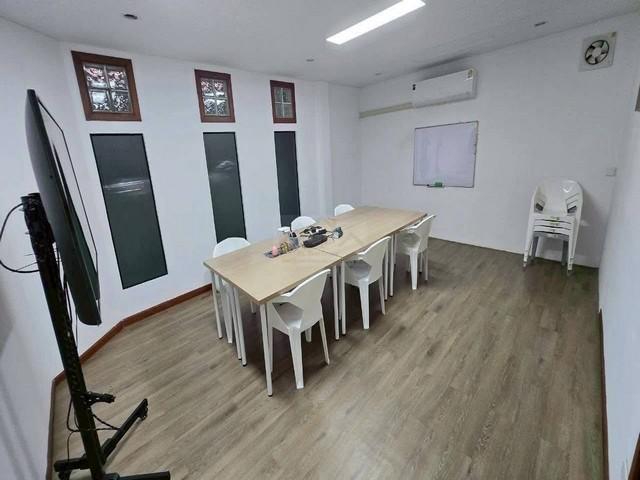 ให้เช่าบ้านเดี่ยว 2 ชั้น 200 ตร.ว. ซอยลาดพร้าว 10 หลังมุม ใกล้ MRT พหลโยธิน