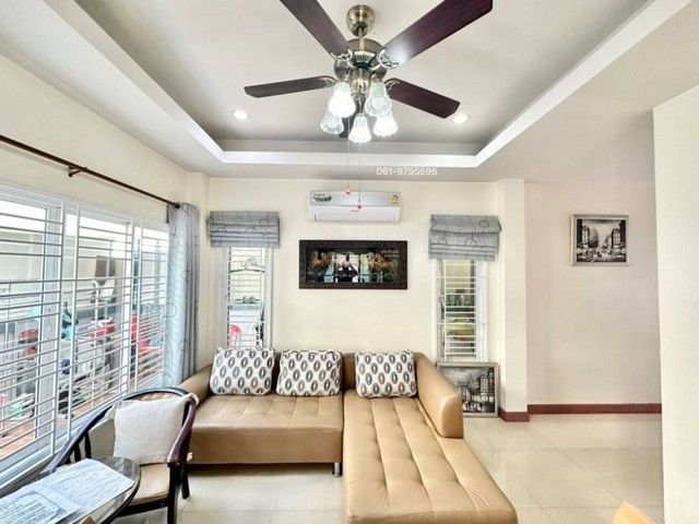 ขายบ้านสวย 2 ชั้น ใกล้ เจ-พาร์ค หมู่บ้านศรีนครินทร์ ศรีราชา ชลบุรี FP-H01177