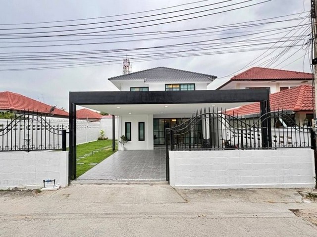 ขายบ้านเดี่ยว สไตล์โมเดิ้ล 2ชั้น ซอยเนินพลับหวาน บางละมุง ชลบุรี FP-H01173