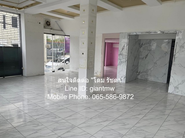 ID :  DSL-330.2 ให้เช่า RENT อาคาร ให้เช่าอาคารพาณิชย์ 4.5 ชั้น (ห้องมุม) 2 คูหาติดกัน เนื้อที่ 30.1 ตร.ว. พื้นที่ใช้สอย 600 ตร.ม. โดยในตัวอาคารมีชั้นลอยที่ต่อเติมในอาคารต่อเติมแล้ว) และมีระเบียงด้านนอกในบริเวณชั้น 3 & 4 ขนาดเท่ากับ 0 RAI 0 ngan 31 s