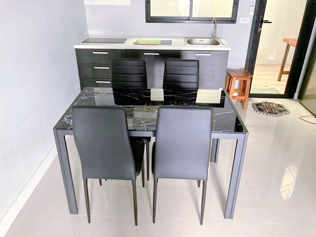 BRT คลองหนึ่ง 2.9 กม. พร้อมเฟอร์ฯ คลองหลวง บิ๊กซี รังสิต 2.4 กม.ห้เช่าทาวน์โฮม 2 ชั้น 3 นอน ปทุมธานี  ถ.พหลโยธิน รังสิต-นครนายก 