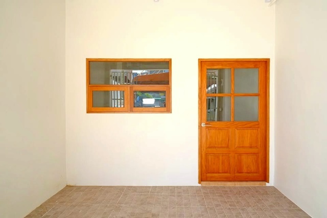 ขายอาคารพาณิชย์ 4ชั้น ไอคอนสยาม 1.5กม. หัวมุม BTS วงเวียนใหญ่ 475ม. 257ตร.ม. 17ตร.วา. นานาชาติ TSI วงเวียนใหญ่ 900 ม. 5นอน ย่านสาธร 