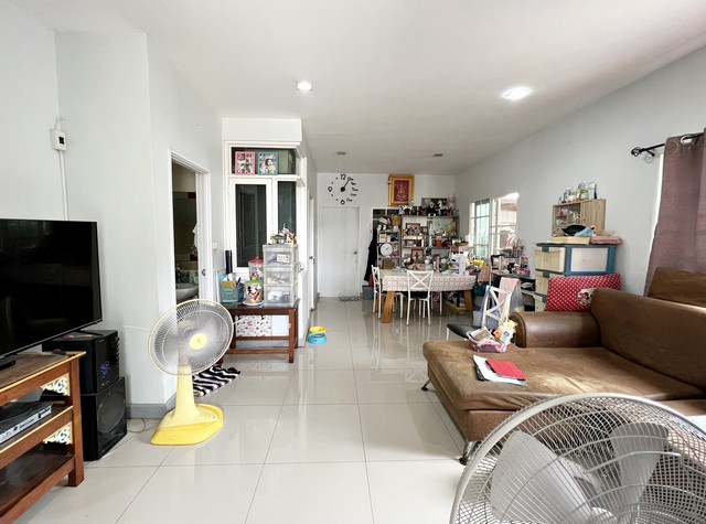 ขายทาวน์โฮม 2 ชั้น หมู่บ้าน โกลเด้น ซิตี้ ปิ่นเกล้า – จรัญสนิทวงศ์ หลังริม