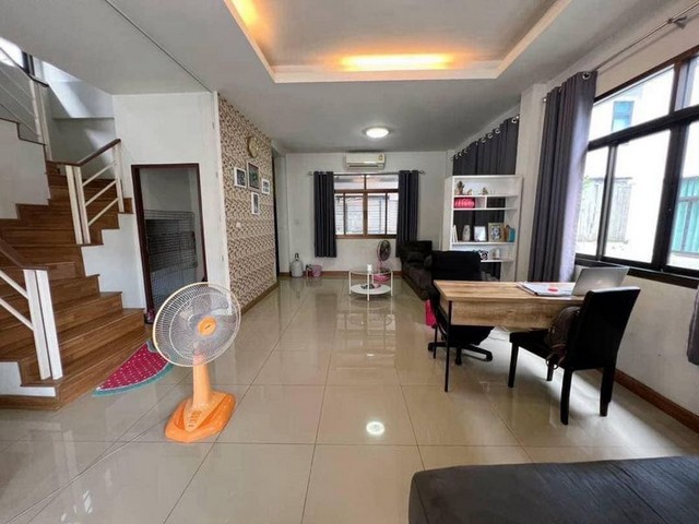 บ้านเดี่ยวให้เช่า 3 นอน ในศรีราชา โกลเด้นทาวน์ วังหิน-เขาแตงอ่อน TP-H1638