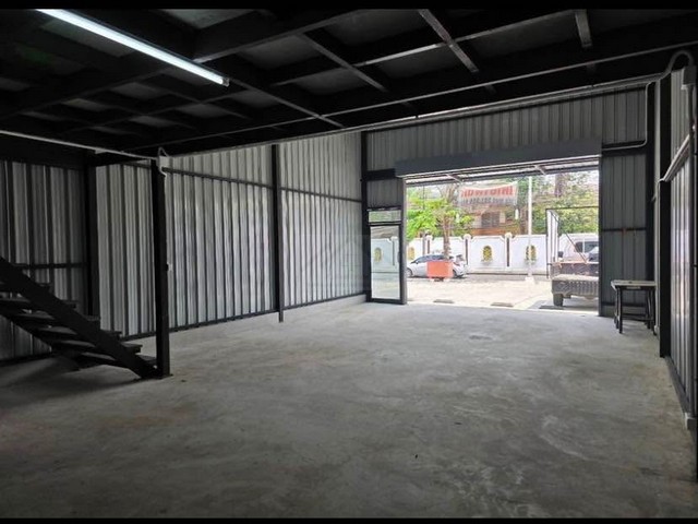 ให้เช่าโกดังพร้อมออฟฟิศ 86 ตารางเมตร ซอยวิภาวดี 60 ใกล้สนามบินดอนเมือง สามารถทำ cafe, studio, สำนักงาน