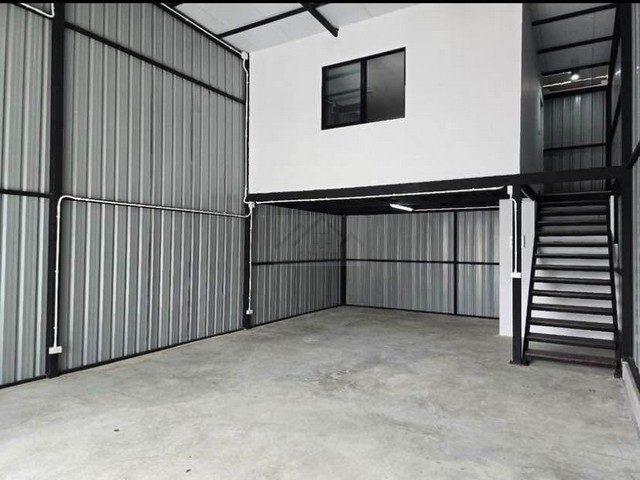 ให้เช่าโกดังพร้อมออฟฟิศ 86 ตารางเมตร ซอยวิภาวดี 60 ใกล้สนามบินดอนเมือง สามารถทำ cafe, studio, สำนักงาน