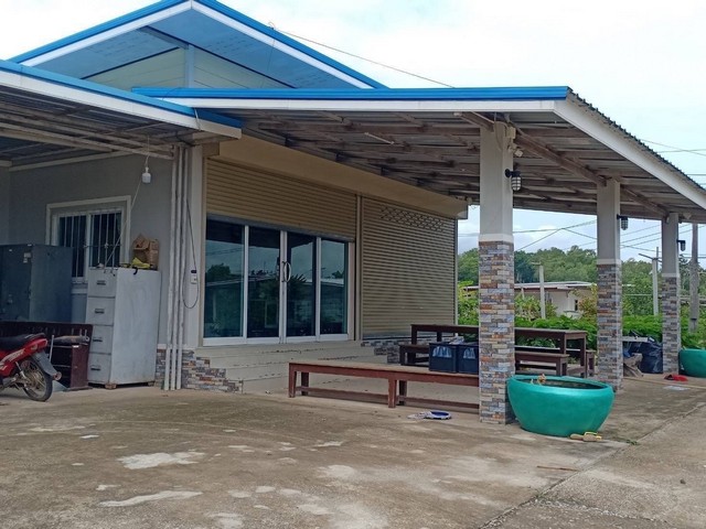 LV53238 ขาย สวนทุเรียน 8 ไร่ หมอนทอง โฉนดครุฑแดง พร้อมบ้าน 2 หลัง หน้ากว้าง 120 เมตร ติดถนน 4 เลน หมายเลข 211ราคาขาย : 35 ล้านบาท ที่ตั้ง : ศรีเชียงใหม่สังคม ตำบลบ้านหม้อ อำเภอศรีเชียงใหม่ จังหวัดหนองคายรายละเอียด :- สวนทุเรียน 8 ไร่ หมอนทอง โฉนดครุฑแดง - พร้อมบ้าน 2 หลัง หน้ากว้าง 120 เมตร- ติดถนน 4 เลน หมายเลข 211- มีบ้านพัก ศรีเชียงใหม่สังคม ตำบลบ้านหม้อ- อำเภอศรีเชียงใหม่ จังหวัดหนอ