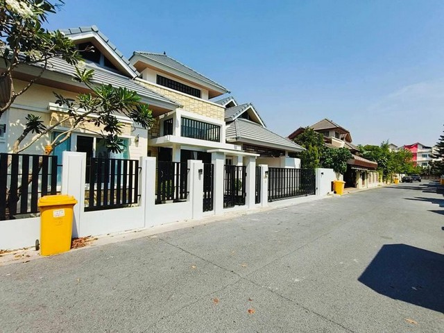 ขายบ้านเดี่ยวพัทยา หมู่บ้านสิริศา 16 รีโนเวทใหม่ ซอยสยามคันทรีคลับ FP-H01195 