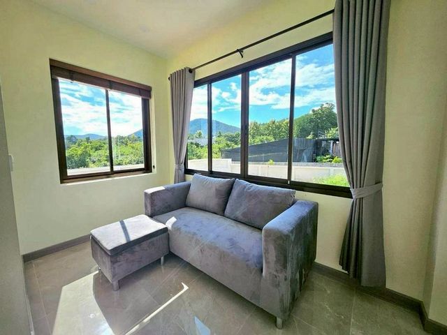 บ้านใหม่ว่างให้เช่า 35,000 บาท/เดือน ดอยสะเก็ด บ้านชั้นเดียว พื้นที่กว้างขวาง โปร่ง โล่ง #เฟอร์นิเจอร์ครบ พร้อมเข้าอยู่ได้เลย