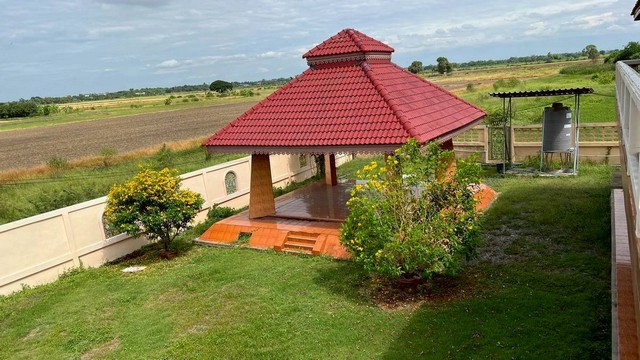 บ้านเดี่ยวทรงไทยหลังใหญ่ เนื้อที่ 3 ไร่ 2 งาน 95 ตารางวา ตำบลบ้านม้า อำเภอบางไทร