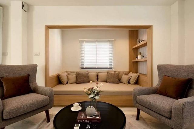 ให้เช่า 65,000 บาท/เดือน #โซนป่าแดด #อำเภอเมือง 61 ตรว. #สไตล์โมเดิร์น #เฟอร์นิเจอร์ครบ เดินทางสะดวก ใกล้เมือง บรรยากาศดี ปราศจากเสียงรบกวน