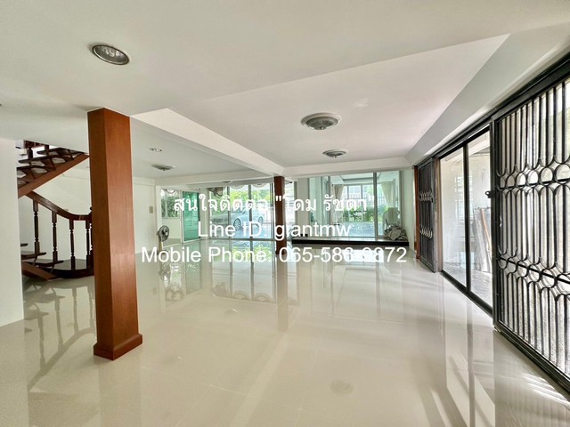 บ้าน บ้านเดี่ยว พระราม 9 131 Square Wah 5 Bedroom 38000000 THB GOOD! บ้านเพิ่งรีโนเวท พร้อมอยู่ ราคาดี ทำเลดี แปลงหัวมุม ใกล้สิ่งอำนวยความสะดวกมากมาย มี สามารถใช้ทางเข้า-ออกได้หลายทาง และเหมาะสำหรับผู้ที่ต้องการบ้านเดี่ยวในทำเลที่ดีมาก