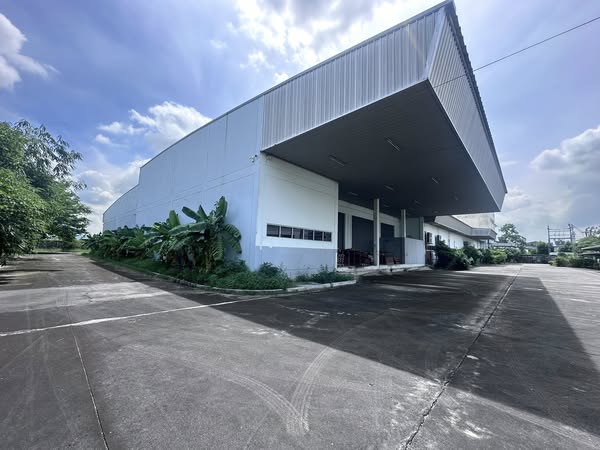 ขายโรงงานผังสีม่วง นิคมอุตสาหกรรมนำไกร ลาดกระบัง เนื้อที่ 4 ไร่  6,528 ตรม. ใกล้มอเตอร์เวย์ สนามบินสุวรรณภูมิ