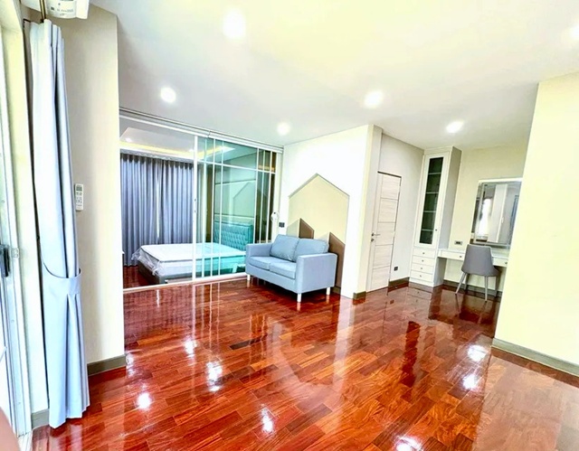 BTSบางหว้า 1.5กม.สาทร-ราชพฤกษ์  ให้เช่าบ้านเดี่ยวสุดหรู 2 ชั้นติดถนนหลัก 71 ตร.วา. 285 ตร.ม. 3 นอน นันทวันหรูหรา  จัดเต็เฟอร์ฯบิวท์อิน