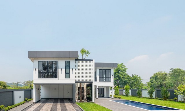 ขายพูลวิลล่าหรู สไตล์โมเดิร์น 4 นอน ใกล้สนามบินและเซ็นทรัลแอร์พอร์ต