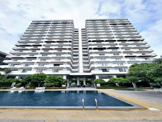 ขาย คอนโดหรูติดทะเลจอมเทียน  โครงการ The Riviera Jomtien