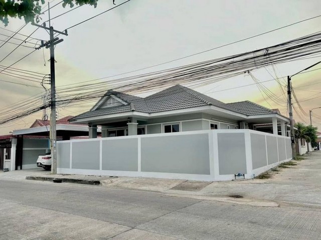 ขายบ้านเดี่ยวชั้นเดียว ติดถนนเส้นหลัก โซนห้วยใหญ่ พัทยา ชลบุรี FP-H01204 