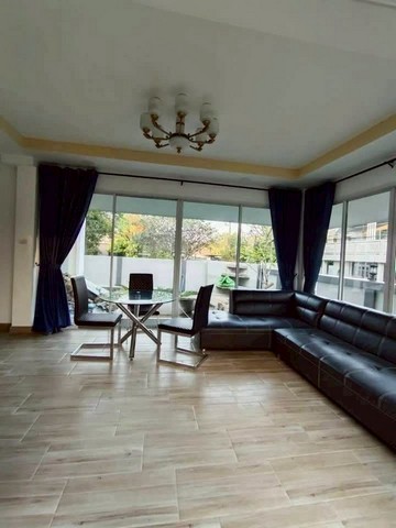 ให้เช่าพูลวิลล่าขนาดใหญ่ หมู่บ้าน เชียงใหม่เลคแลนด์ โซนสุเทพ