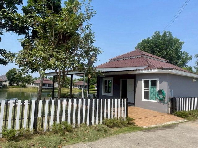 ให้เช่าบ้านชั้นเดียว ติดน้ำ เฟอร์่ครบ พร้อมอยู่ สันทราย 