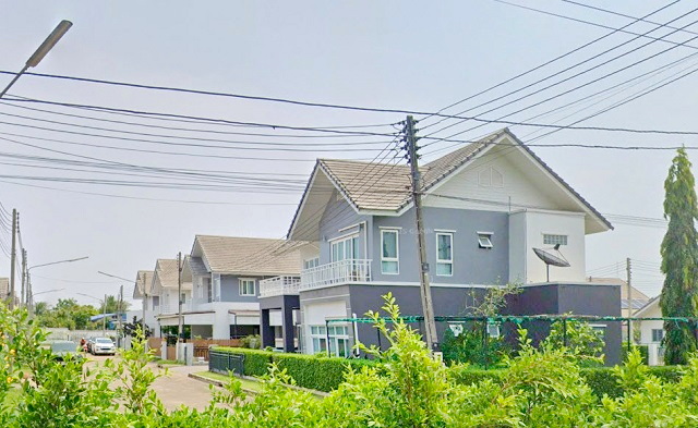 หลังริม ให้เช่าบ้านคฤหาสน์ 2 ชั้นสุดหรู กบินทร์บุรี ไฮเทค บ่อทอง โรจนะ 304 เครือสหพัฒน์   บ้านสวย ปราจีนบุรี  74ตร.วา.294ตร.ม.3 นอน 3 น้ำ 