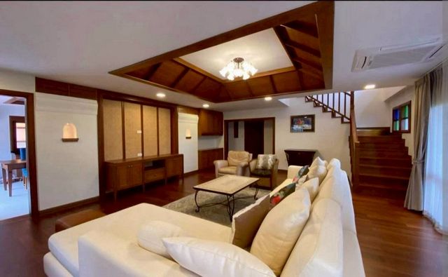 บ้านหรูสวย ให้เช่า 85,000 บาท/เดือน ขาย 16 ล้าน  #อำเภอเมือง ดีไซน์ใหม่ ทันสมัย พร้อมเข้าอยู่ได้เลย เดินทางสะดวก บรรยากาศส่วนตัว