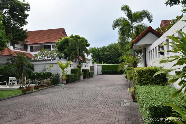 ให้เช่าบ้านเดี่ยว 100 ตร.ว. พร้อมสระว่ายน้ำส่วนตัว ซอยศูนย์วิจัย ใกล้เซ็นทรัลพระราม 9