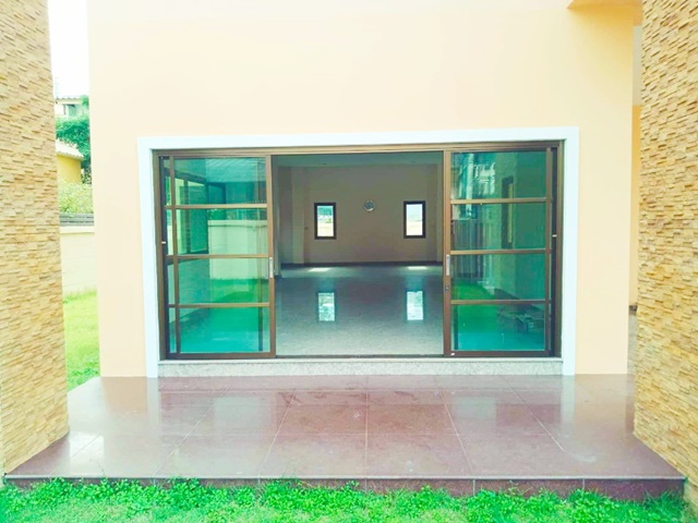 ตลาดกิมหยง  ถ.เพชรเกษม39-47  3ชั้น ให้เช่าโฮมออฟฟิต ใจกลางหาดใหญ่ 120ตรว. 5นอน 7แอร์