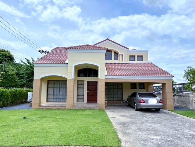  หรูหรา นิคมบางกะดี 500 ม.คฤหาสน์ให้เช่าหลังใหญ่ 2 ชั้น ฟิวเจอร์พาร์ค รังสิต ถ.ติวานนท์  พร้อมสนามหญ้า 150ตร.วา. 310 ตร.ม. 3นอน พร้อมเฟอร์ฯ 