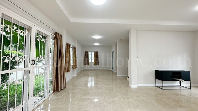 ลดราคา บ้านเดี่ยว บ้านมณีรินทร์ พาร์ค รังสิต - ปทุมธานี บ้านสวย ราคาถูก