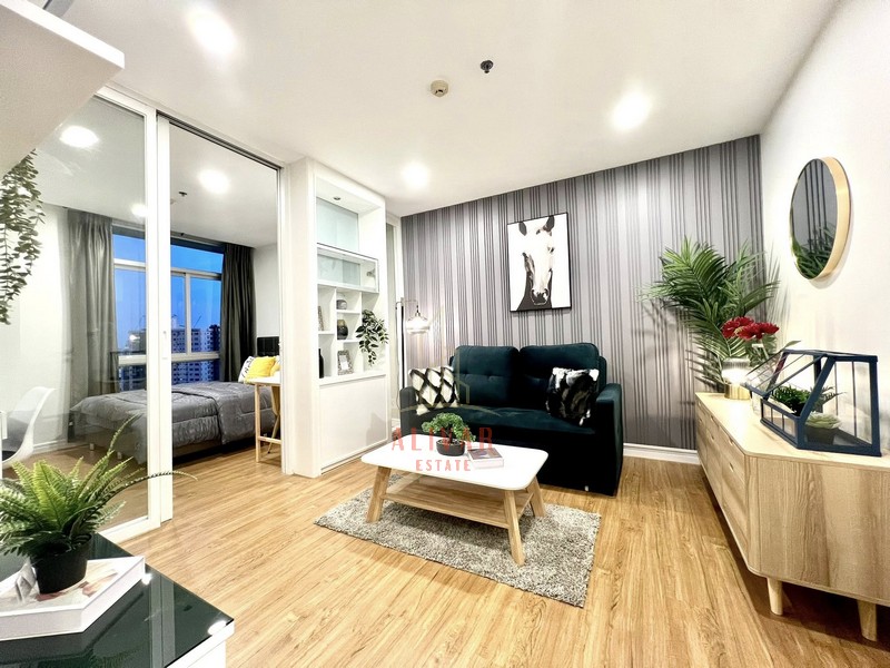 RC090225 Condo for rent, newly renovated Centric Scene Sukhumvit 64 Near BTS Udomsukค่าเช่า 17,000 บาท/เดือน- สัญญาขั้นต่ำ 1 ปี (ประกัน 2เดือน ล่วงหน้า 1เดือน)รายละเอียด :- ห้องขนาด 33 ตร.ม.- 1 ห้องนอน 1 ห้องพักผ่อน 1 ห้องครัว 1 ห้องน้ำ- ชั้น 22 วิวเมืองสวย เพดานสูงโปร่ง - เฟอร์นิเจอร์ใหม่ พร้อมเครื่องใช้ไฟฟ้าใหม่ทั้งห้อง- วิวไม่เบล็อก วิวเมืองโล่ง เป็นส่วนตัว- ฟังก์ชันดีสุด กั้นห้องครัว จัดห้องรับแขก และห้องนอนชัดเจน ทำอาหารสบาย 